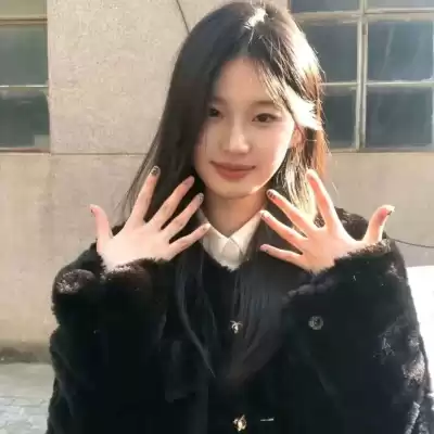 闻皎月